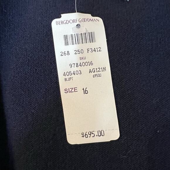 Agnona for Bergdorf Goodman Black Cashmere Turtleneck Sleeveless Sweater - Picture 5 of 6